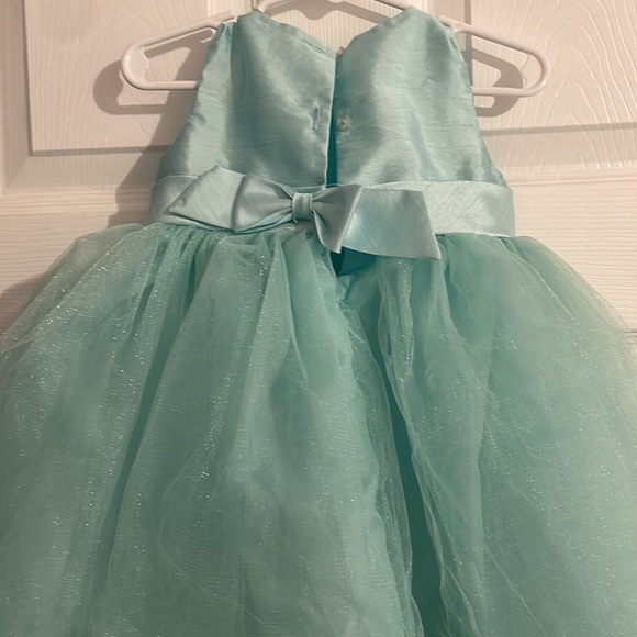 Mint Green Party Dress - Picture 4 of 4